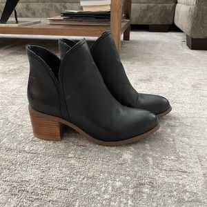Steve Madden ankle boots